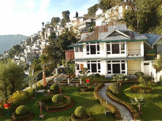 Hotel  fortunE ResOrt central darjeeling