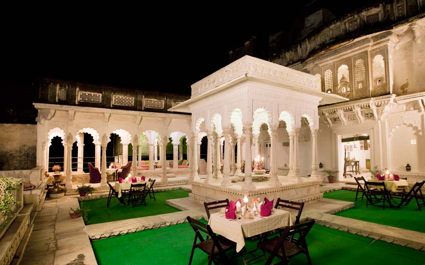 Hotel Udai bilLas Palace ghanerao