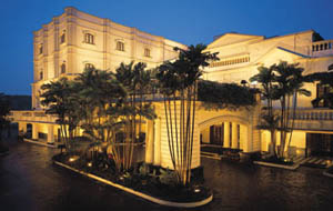 Hotel Oberoi Grand Kolkata